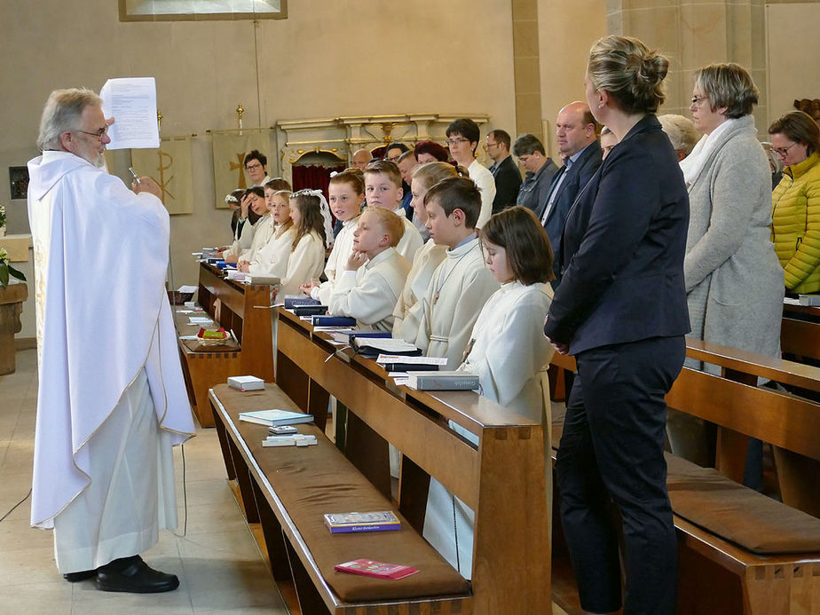 Dankgottesdienst der Kommunionkinder (Foto: Karl-Franz Thiede)